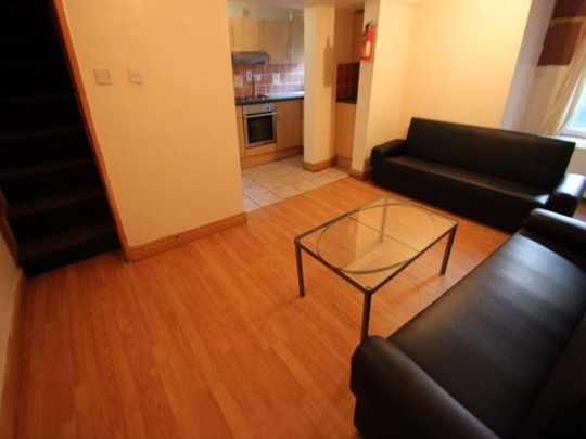 5 bedroom house to rent - Photo 1