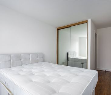 Kingsbridge Court, E14 - Photo 2