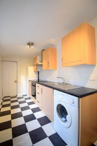 50 London Road, BT68EY, Belfast - Photo 2