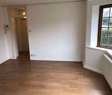 The Pantiles, Finchley Road, Temple Fortune, Greater London, NW11 - Photo 4