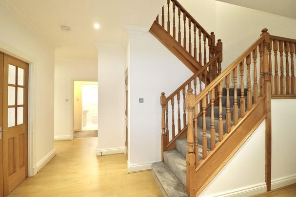 5 bedroom detached house to rent - Photo 1