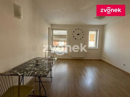 Pronájem bytu 2+kk 53 m - Fotografie 2