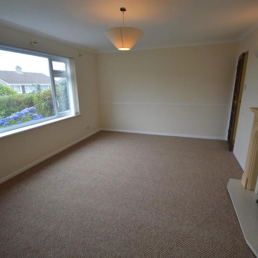 Bedruthan Avenue, Truro - Photo 1