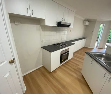 WELL PRESENTED THREE BEDROOMS, TWO BATHROOM HOME IN MORLEY - Photo 6