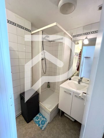 À BOURGES À louer Appartement 1 pièce 21.22 m2 Loyer 395,00 €/mois charges comprises * - Photo 4