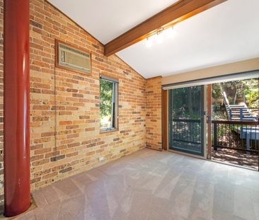 Private Family Home | District Views | Hornsby North Catchment - Photo 5
