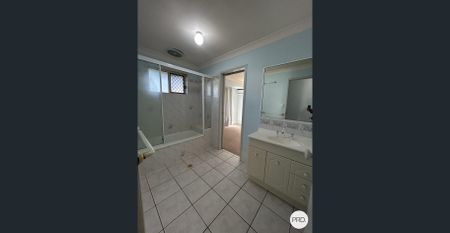 Charming 3 Bedroom Family Home in Slade Point now available for Rent - Photo 3