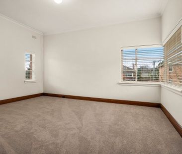 1/15 Corsewall Close, Hawthorn VIC 3122 - Photo 2