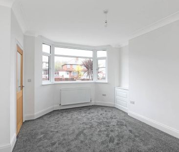 4 bedroom semi-detached house to rent - Photo 3