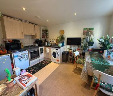 1 bedroom flat to rent - Photo 4