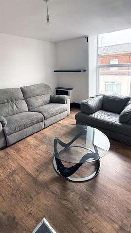 Suez Street, Bewsey And Whitecross, WA1 - Photo 4