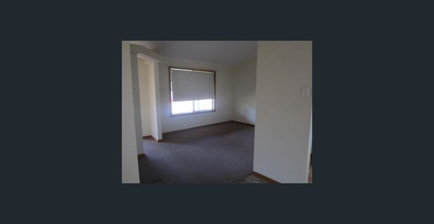 4 Bedroom home - Photo 1