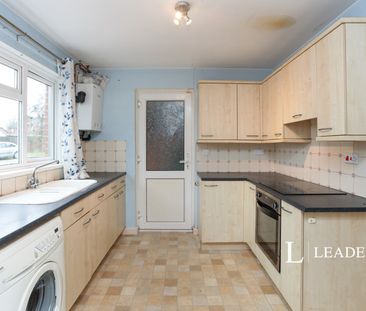 3 bedroom house to rent Pine Ridge, Tonbridge, TN10 - Photo 1