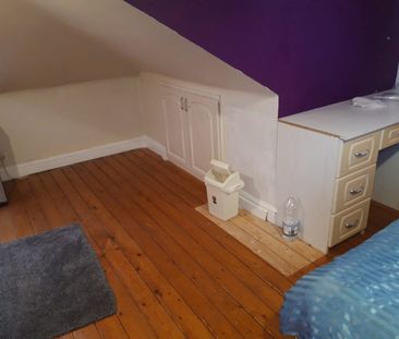 Room in a Shared House, The Riding, LE4 - Photo 4