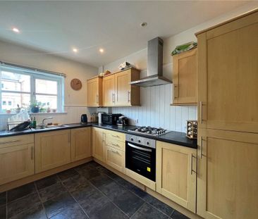 3 bedroom terraced house to rent - Photo 1