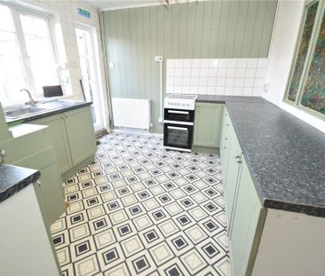 2 bedroom maisonette to rent - Photo 5