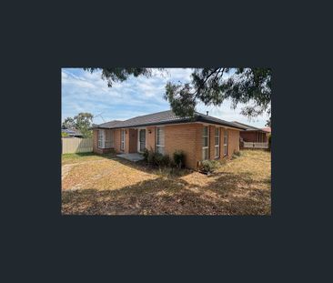 Stylishly home in prime Mill Park location - Photo 6