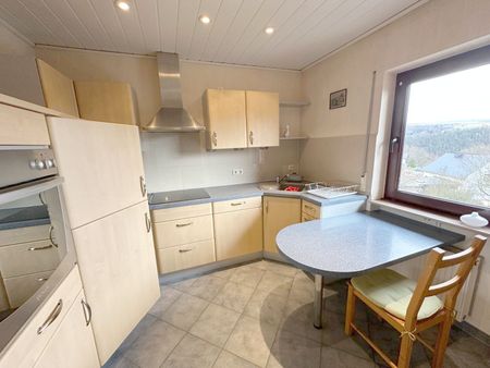 Helle Wohnung mit 2 Balkonen & Einbauküche – wahlweise möbliert! - Photo 5