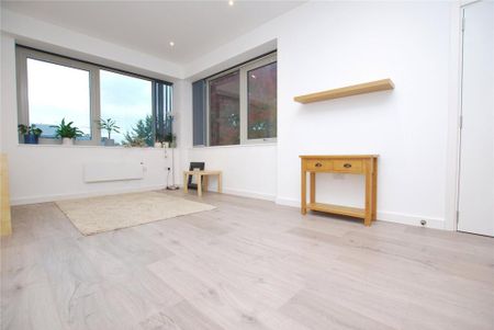 1 bedroom apartment to rent - Photo 2