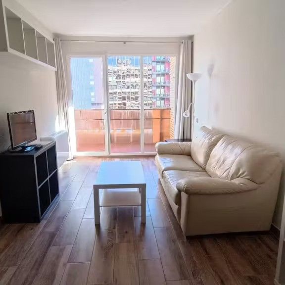 Calle de Mauricio Legendre, Madrid, Community of Madrid 28046 - Photo 2