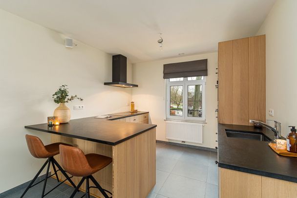 Knap gelegen appartement met ruim terras, ondergrondse staanplaats en berging! - Foto 1