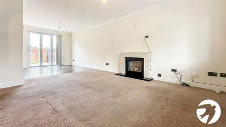 5 bedroom detached house to rent - Photo 2