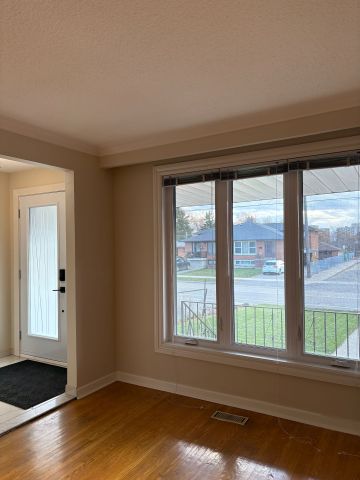 For Lease - 1189 Alexandra Avenue, Mississauga, Ontario - Photo 2