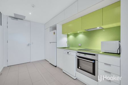 Exquisite Urban Living at Swanston Square - 2-Bedroom Apartment for Rent! - Photo 2