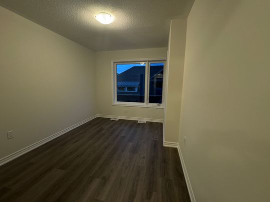 For Lease - 89 Watts Mews, Kawartha Lakes, Ontario - Photo 1