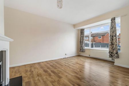 3 bedroom semi-detached house to rent - Photo 2