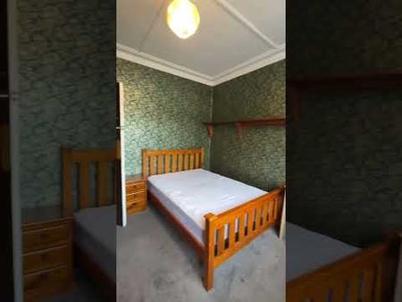 City Central Stay with Classic Ensuite - Photo 5