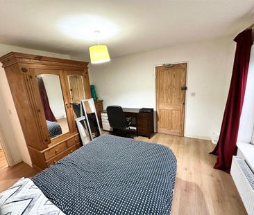 House share to rent - Photo 1