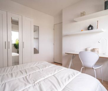 Grand appartement de 89 m² à louer en coliving sur l'île de Nantes - Photo 1