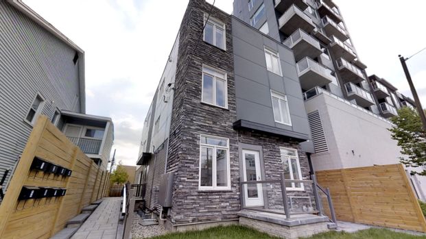 For Lease - 12 Jolliet Avenue Unit# 1, Vanier and Kingsview Park, Ontario - Photo 1