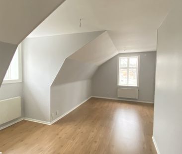 Järnvägsparken: Stor trea högst upp i k-märkt hus - Foto 5