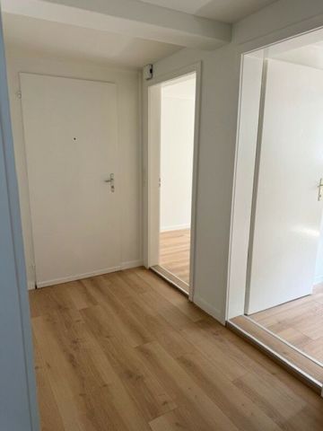 Renovierte 2- Zimmerwohnung an zentraler Lage zu vermieten - Photo 5