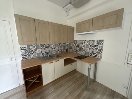 A LOUER - T1 bis avec jardin - Photo 3