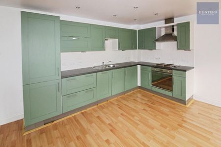 2 bedroom Flat To Let - Photo 3