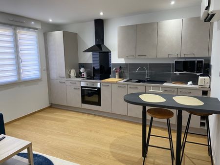 Location Appartement 2 pièces 33m² ANGOULEME 16000 - Photo 2