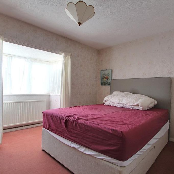 3 bedroom bungalow to rent - Photo 1