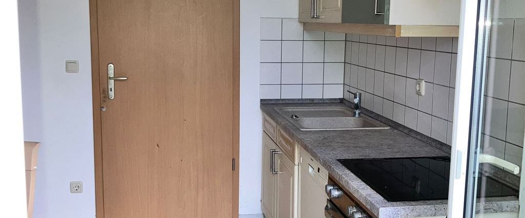 Schöne 2-Raum Whg.in Grimma, EBK, Bad mit Fenster und Balkon! - Photo 1