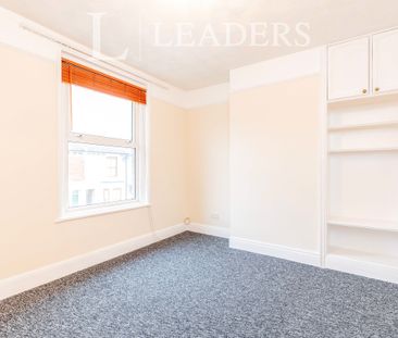 3 bedroom house to rent Ringwood Road, Southsea, PO4 - Photo 4