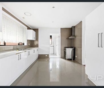 The Perfect Family Home! - Photo 6