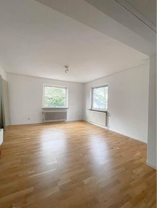 Bredgatan, Olofström - Foto 1