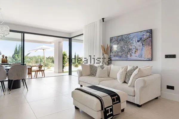 Alquiler de piso en Urbanizacion la Alborada - Photo 1