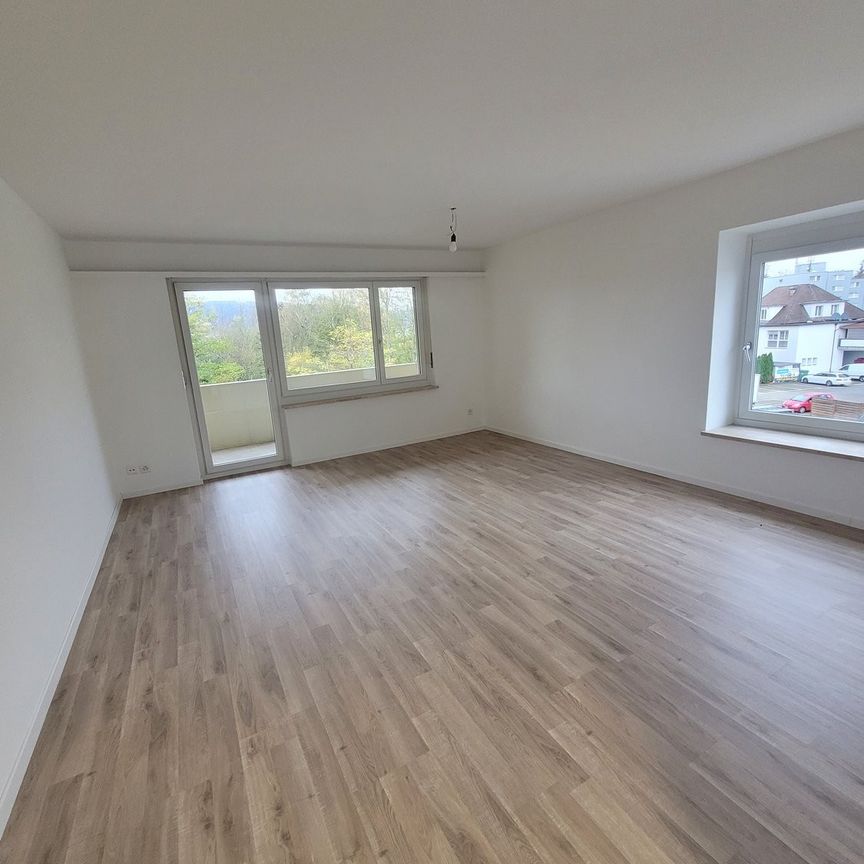Rent a 4 rooms apartment in Fahrweid - Photo 1