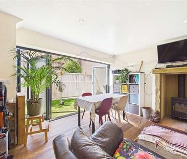 The Green, Beenham, Reading, Berkshire, RG7 - Photo 1