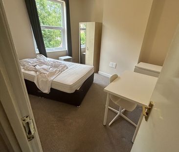 6 Bed Terraced House, Horfield Road, BS2 - Photo 5