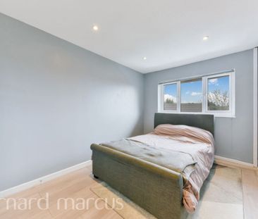 Davies Close - Photo 2