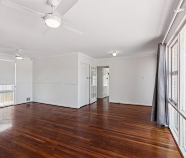 10 Devon Way - Photo 3